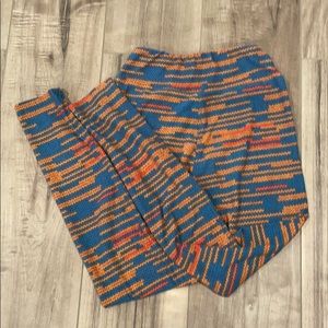 LuLaRoe Super Soft Leggings 
Size : TWEEN